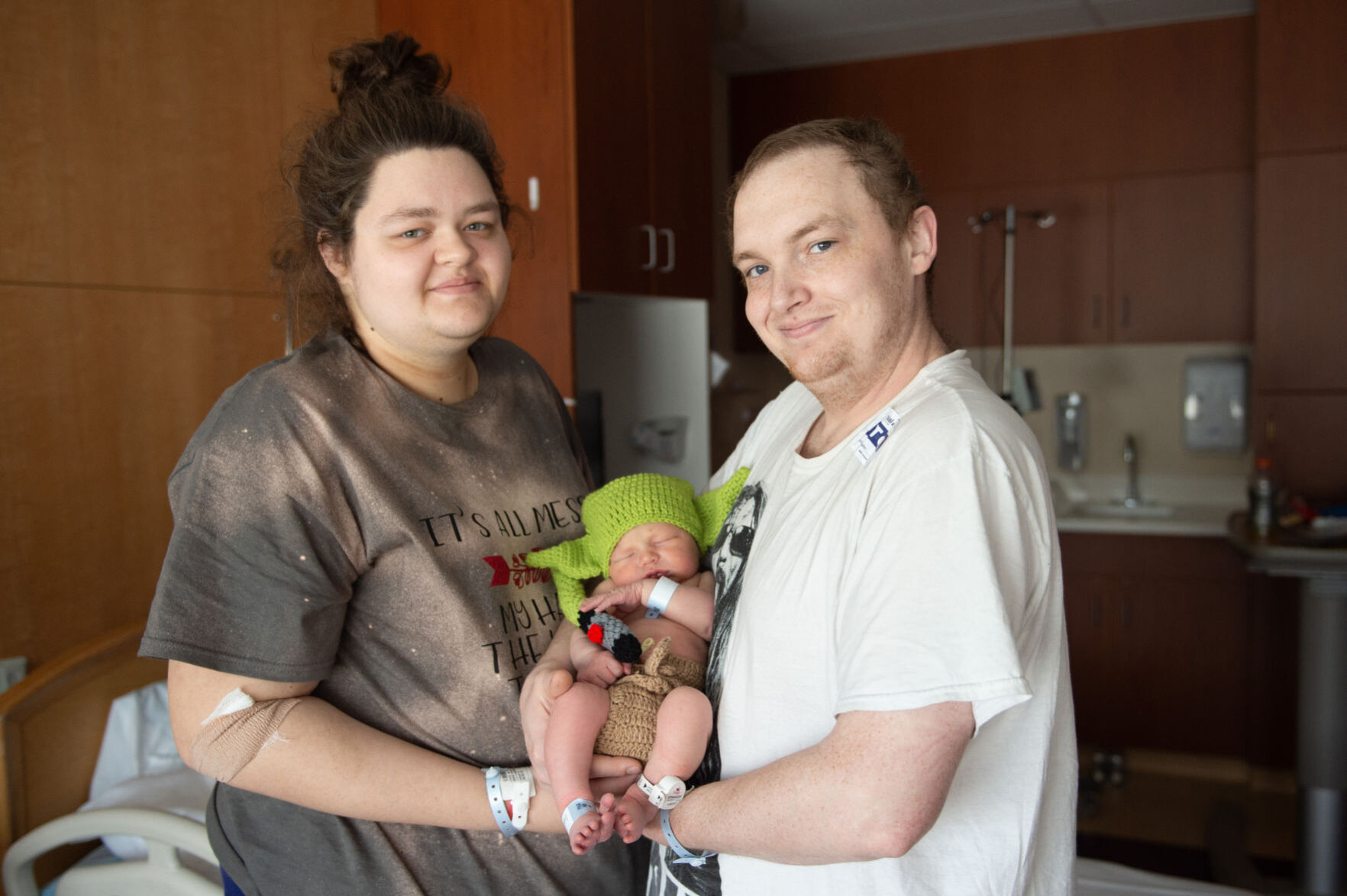 ALMH Baby Yoda 09.JPG